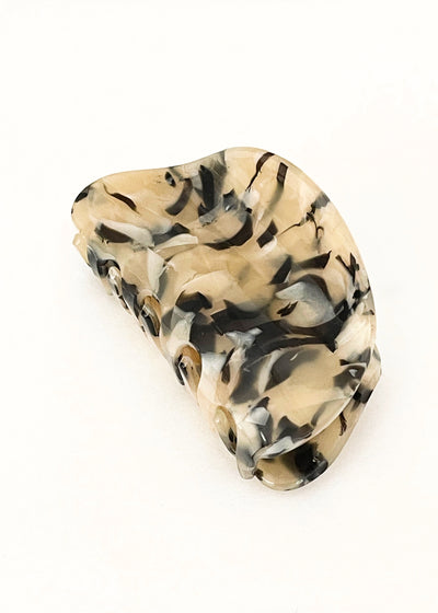 In-Haus Acrylic Hair Clips - Cornsilk Cream /Khaki + Tan Black Quartz